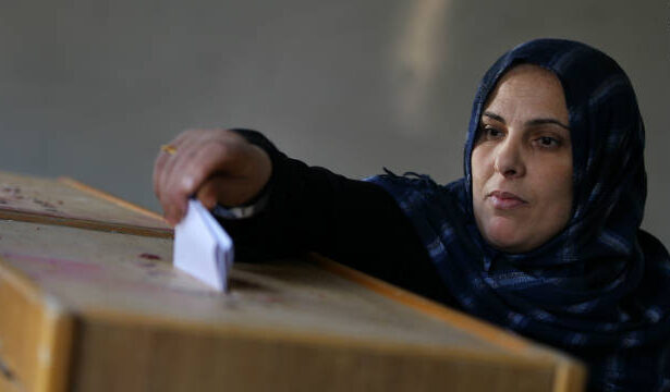 111129124407-egypt-election-cairo-woman-voter-story-top