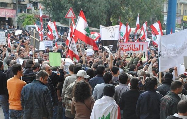 1299451477-growing-protests-for-secularism-in-lebanon_614036