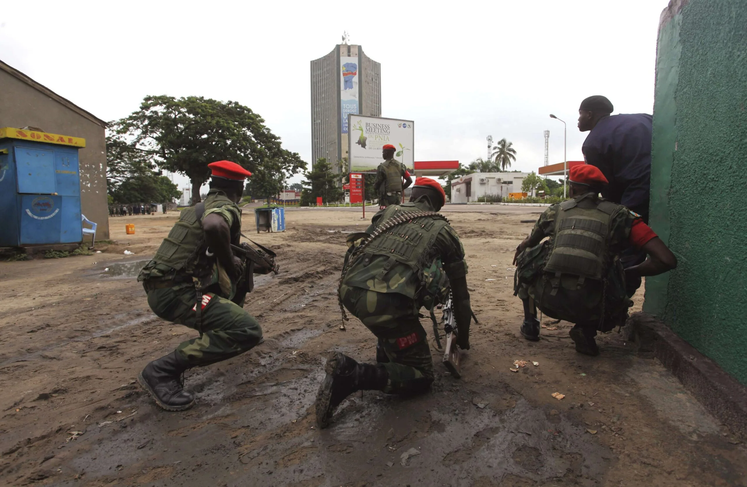 2013-12-31T072016Z_1_AJOE9BU0KDX00_RTROPTP_4_OZATP-CONGO-DEMOCRATIC-20131231