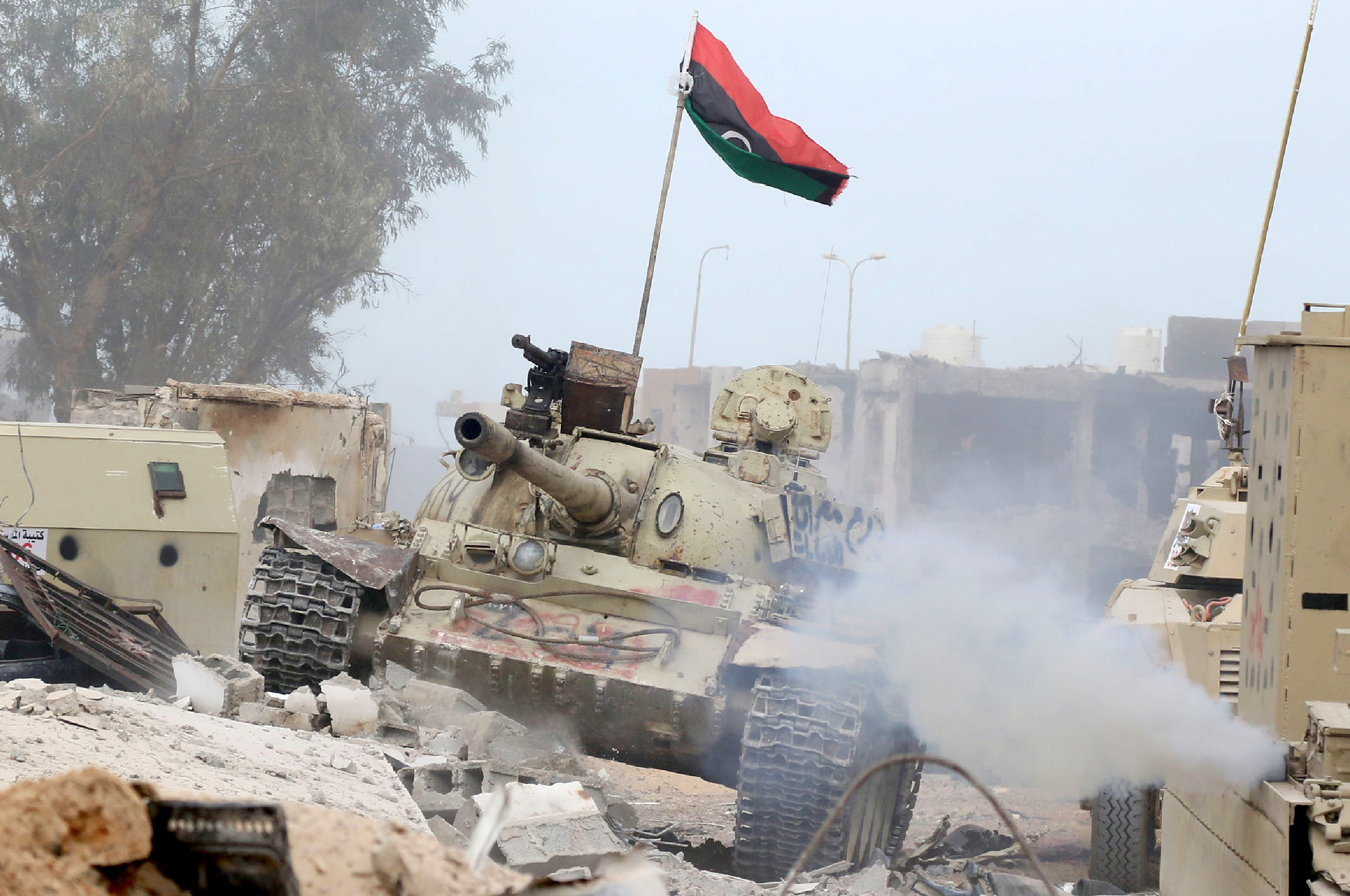 ساهمت القوى الأجنبية في مزيد تعقيد الأزمة الليبية