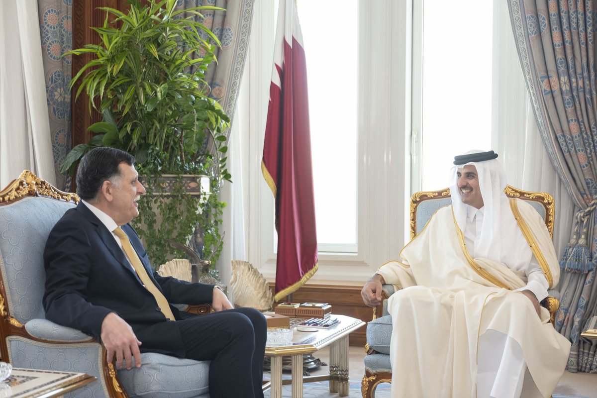 لقاء السراج مع أمير قطر