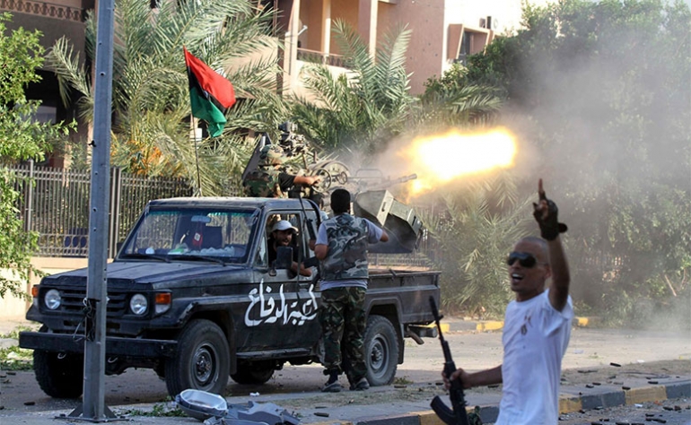 تواصل الحرب في ليبيا يقلق الجزائر