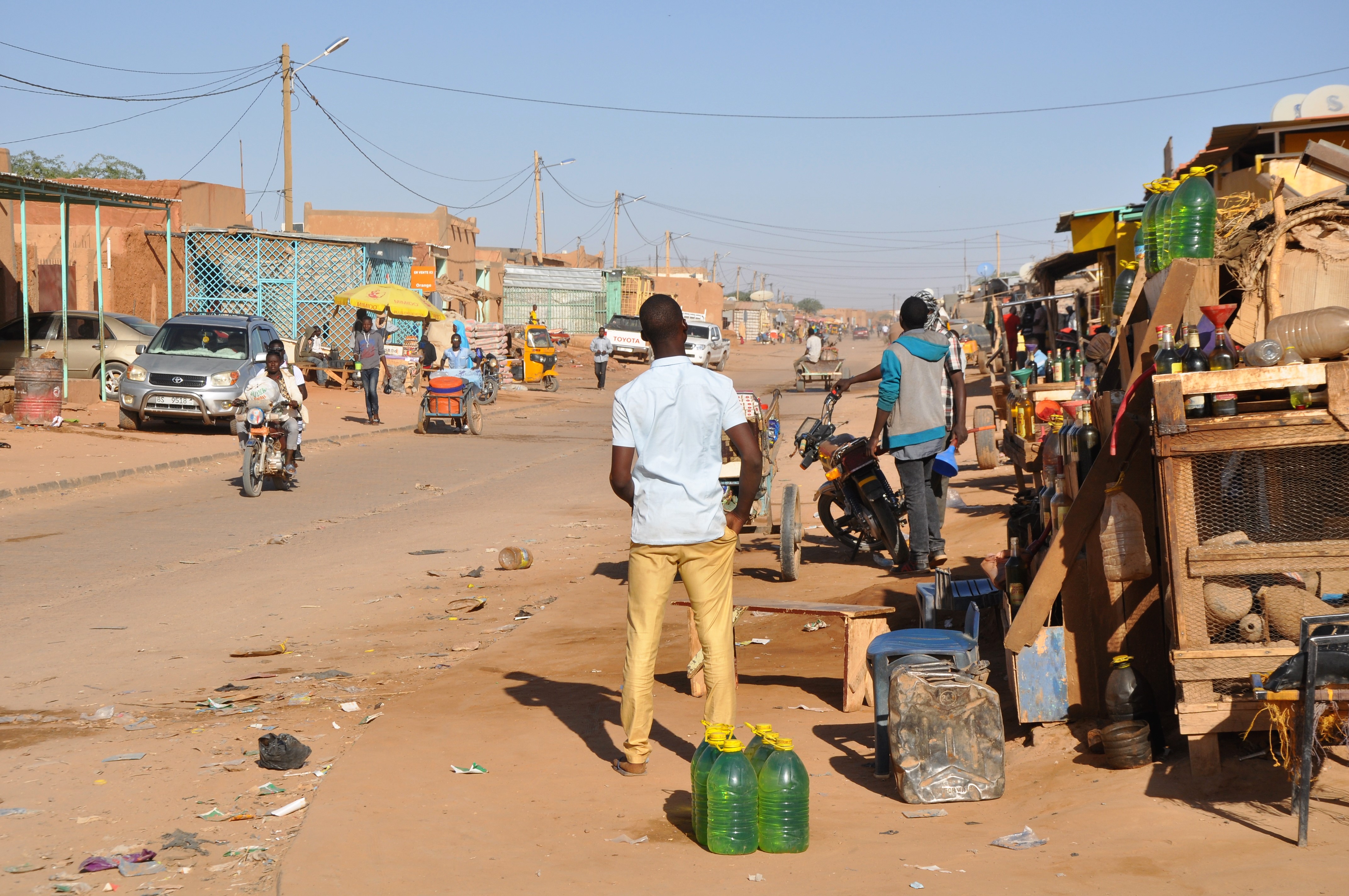شوارع مدينة أرليت كبرى منتجي اليورانيوم في النيجر
