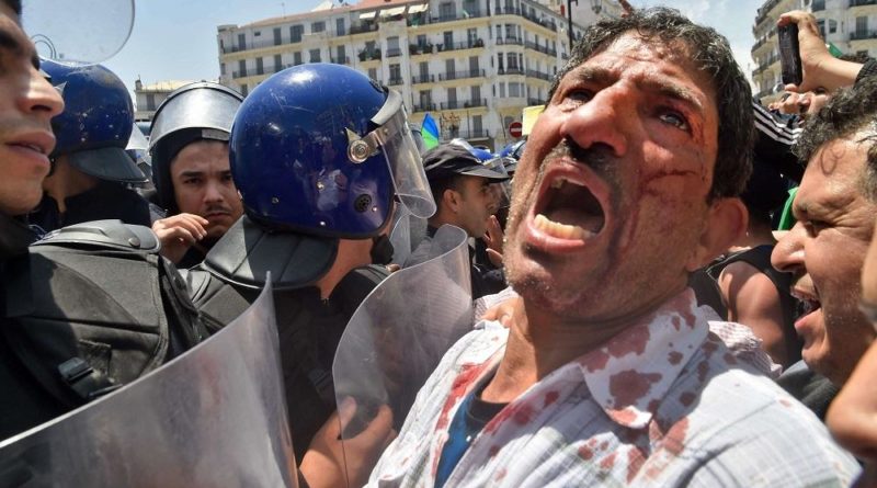 يُتهم النظام الجزائري بانتهاك حقوق الإنسان