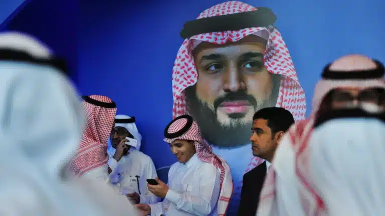 محمد بن سلمان وإغراءات عودة المعارضين.. بادرة إصلاحية أم فخ أمني؟